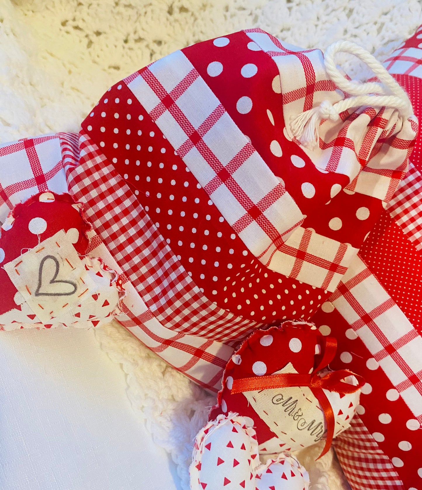 Quilted Valentine Gift Drawstring Bags with 3 quilted stuffed hearts