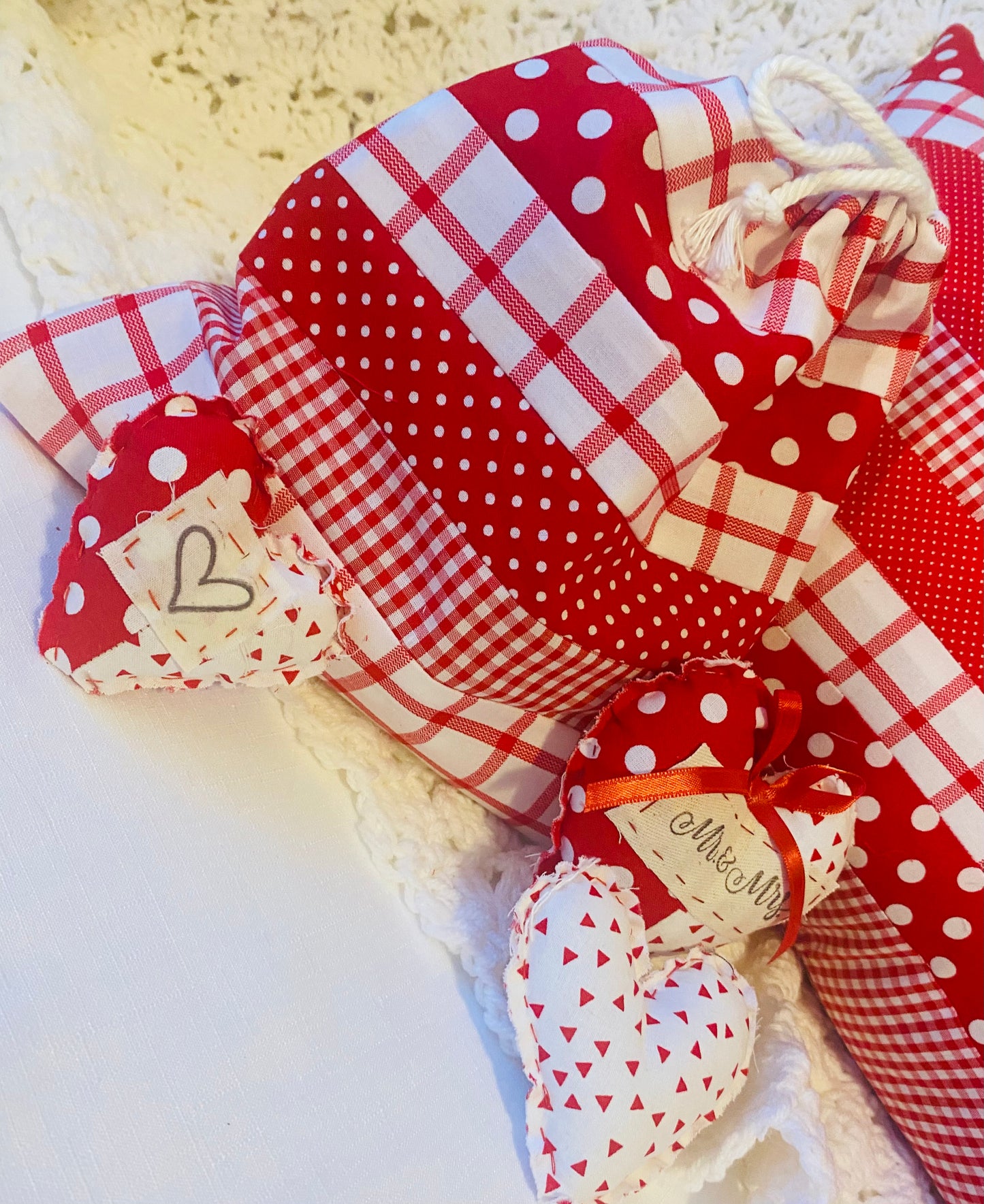 Quilted Valentine Gift Drawstring Bags with 3 quilted stuffed hearts