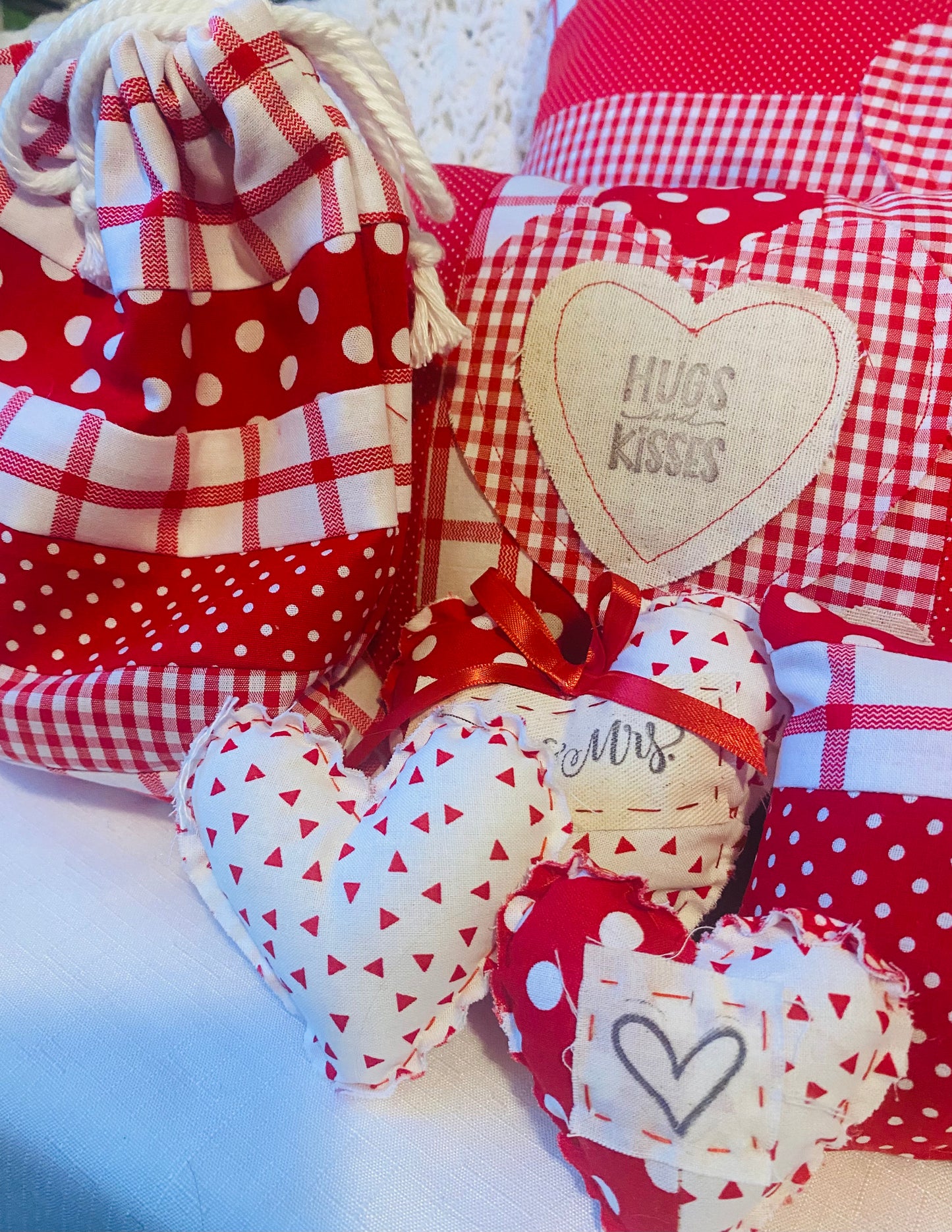 Quilted Valentine Gift Drawstring Bags with 3 quilted stuffed hearts
